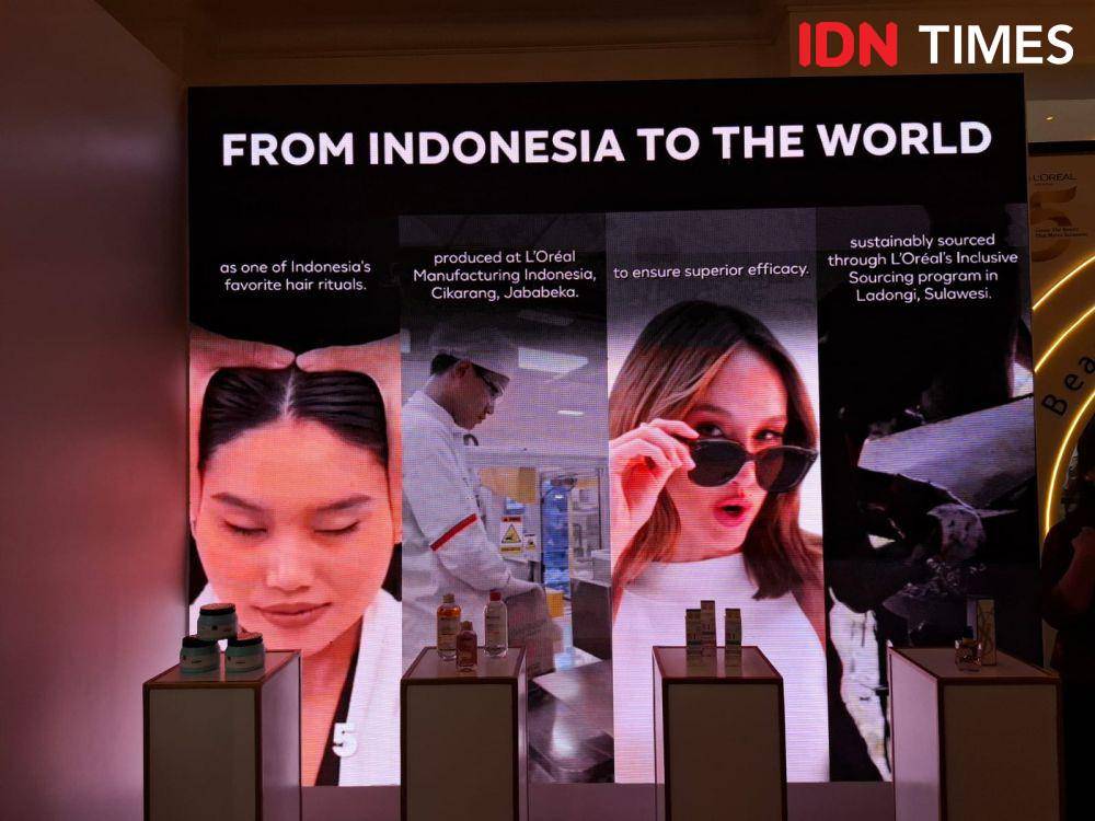 potret Exhibition Perjalanan 45 Tahun L'Oréal Indonesia di The Tribrata Dharmawangsa, Jakarta, pada Kamis (6/2/2025). (IDN Times/Adyaning Raras)