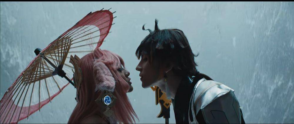 (youtube.com/@coldplay)