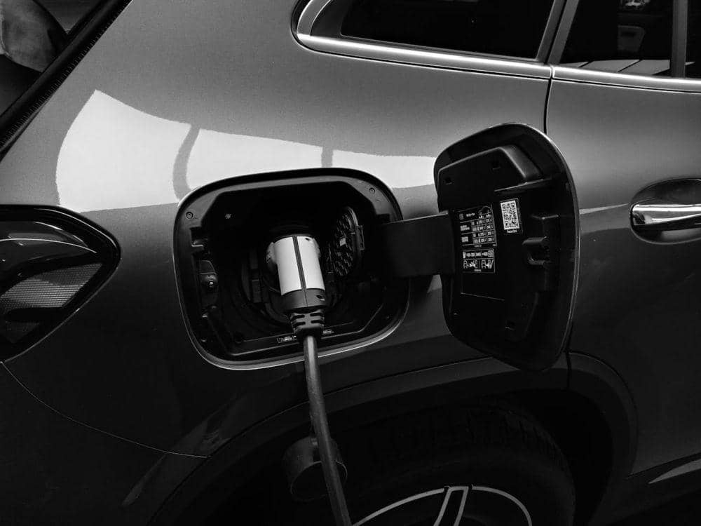 Ilustrasi mobil listrik (pexels.com/CesarBaciero)