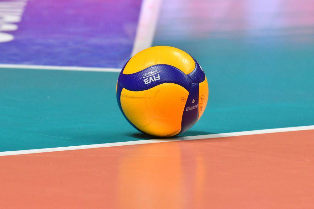 ilustrasi bola voli (unsplash.com/Pavel Danilyuk)