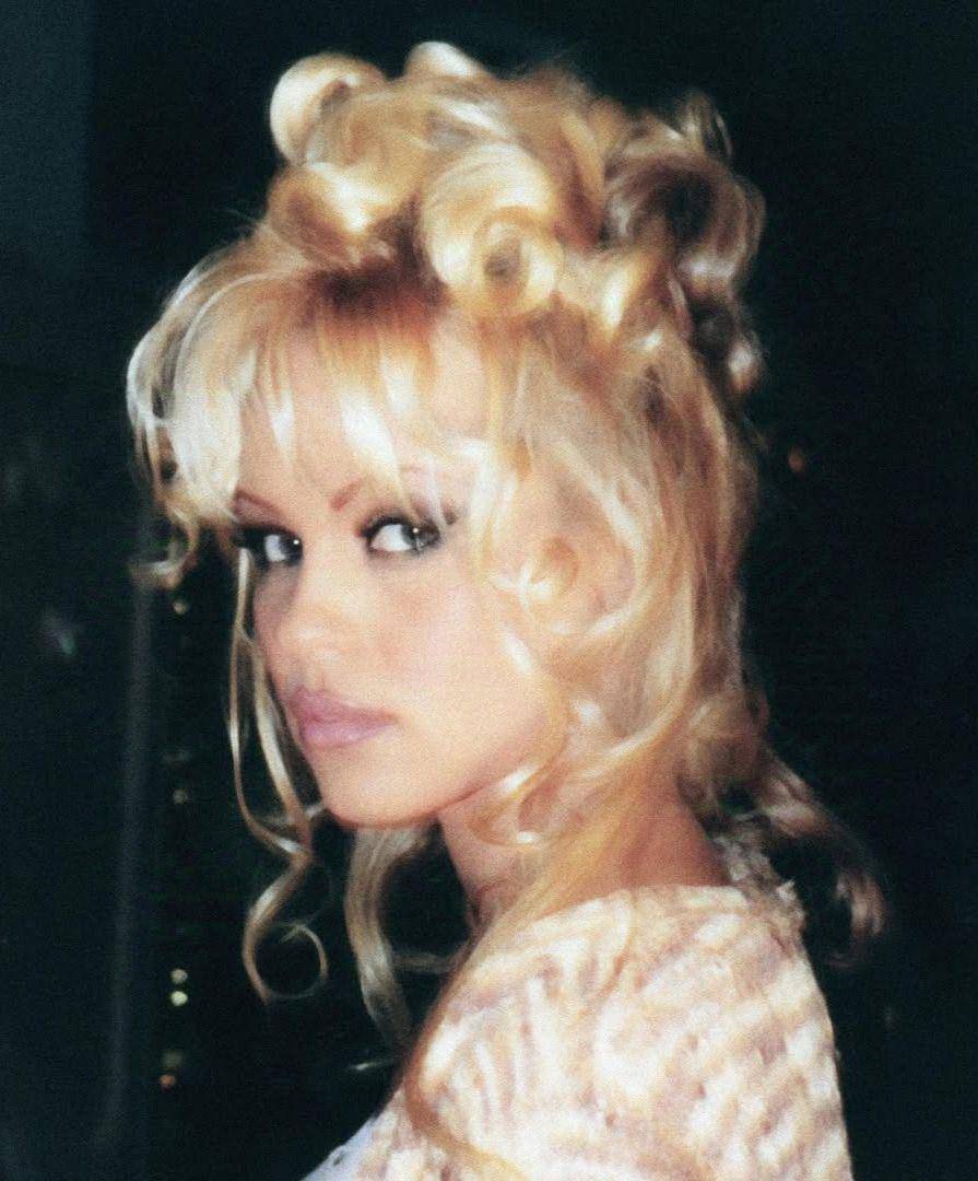 foto Pamela Anderson (instagram.com/pamelaanderson)