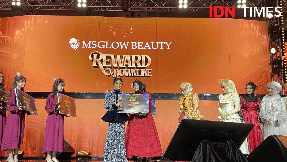 MS Glow menggelar perayaan 8th anniversary pada Sabtu (8/2/25). (IDN Times/Dina Salma)