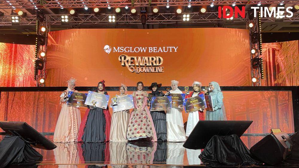 MS Glow menggelar perayaan 8th anniversary pada Sabtu (8/2/25). (IDN Times/Dina Salma)