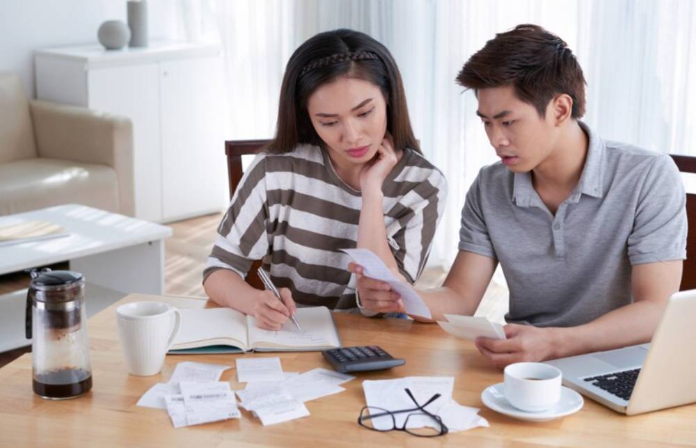 ilustrasi kebiasaan finansial (freepik.com/pressfoto)