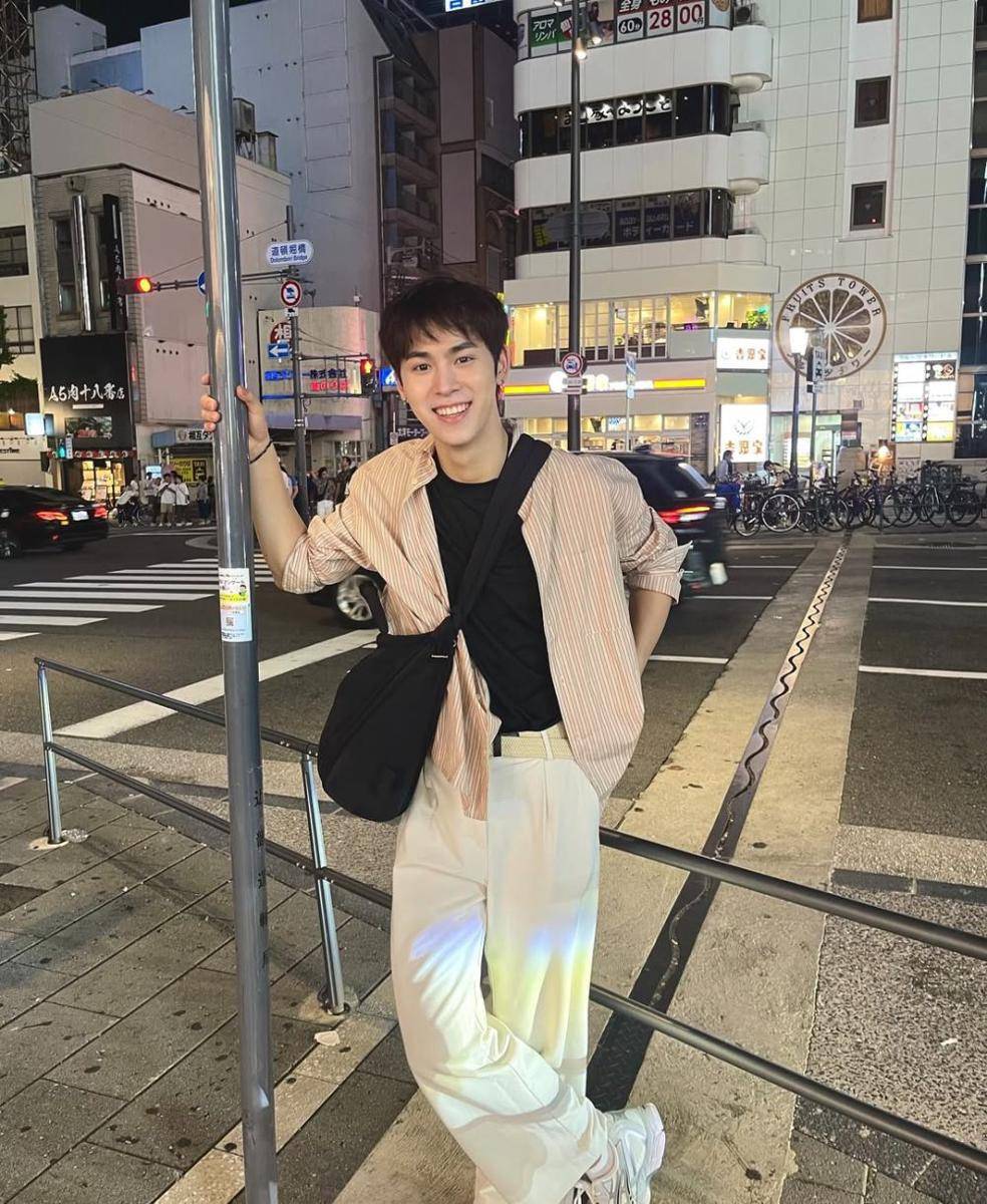 earth tone outfit ala Cooper Patpasit (instagram.com/cooper_patpasit)