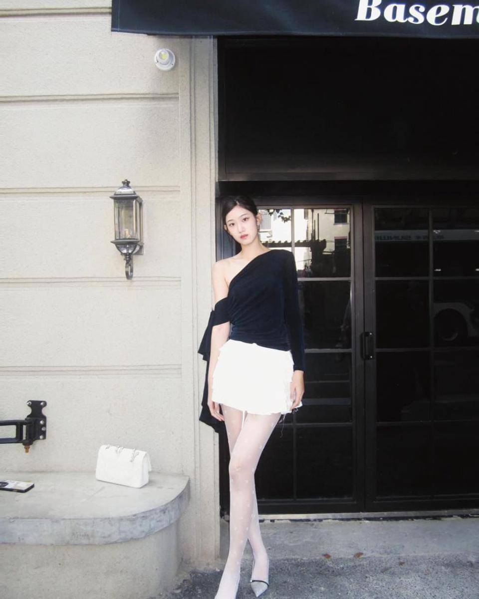 Potret Miss Universe China 2025, Xuhe Hou (instagram.com/xuhe_hou)