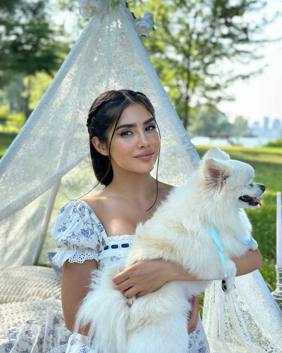 Potret Miss Global Persia 2025, Helia Jalilnezhad (instagram.com/helia_jalilnezhad)