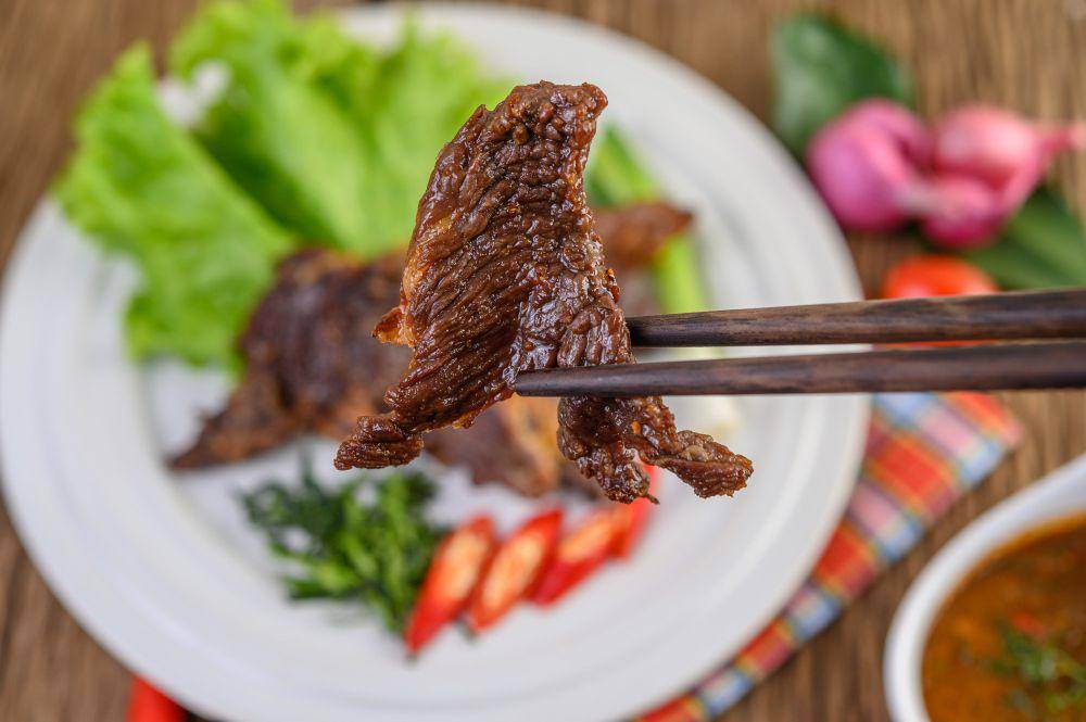 ilustrasi empal goreng (freepik.com/jcomp)