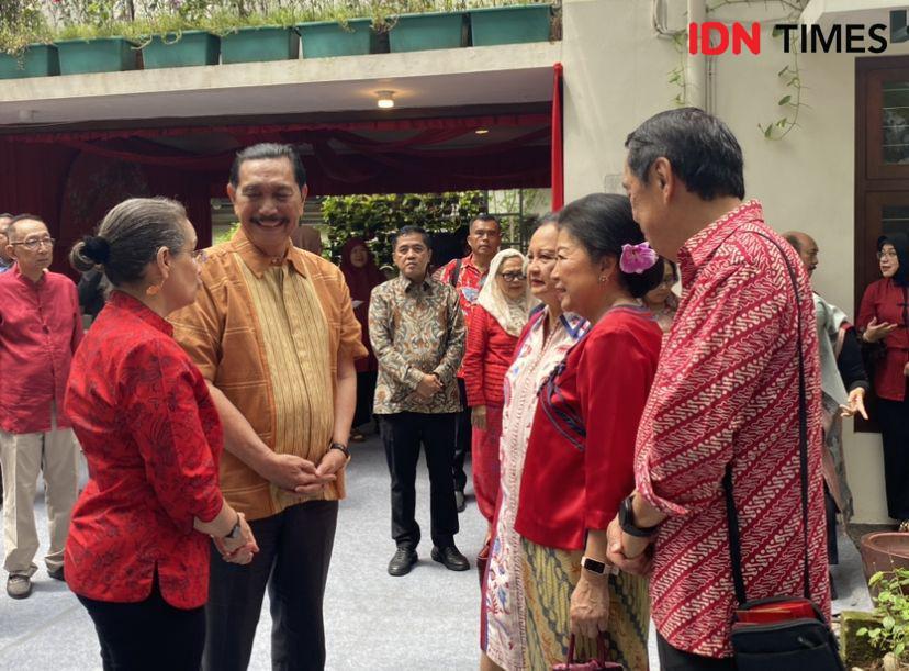 Luhut Hingga Raffi Ahmad Hadir di Open House Imlek Mari Elka Pangestu