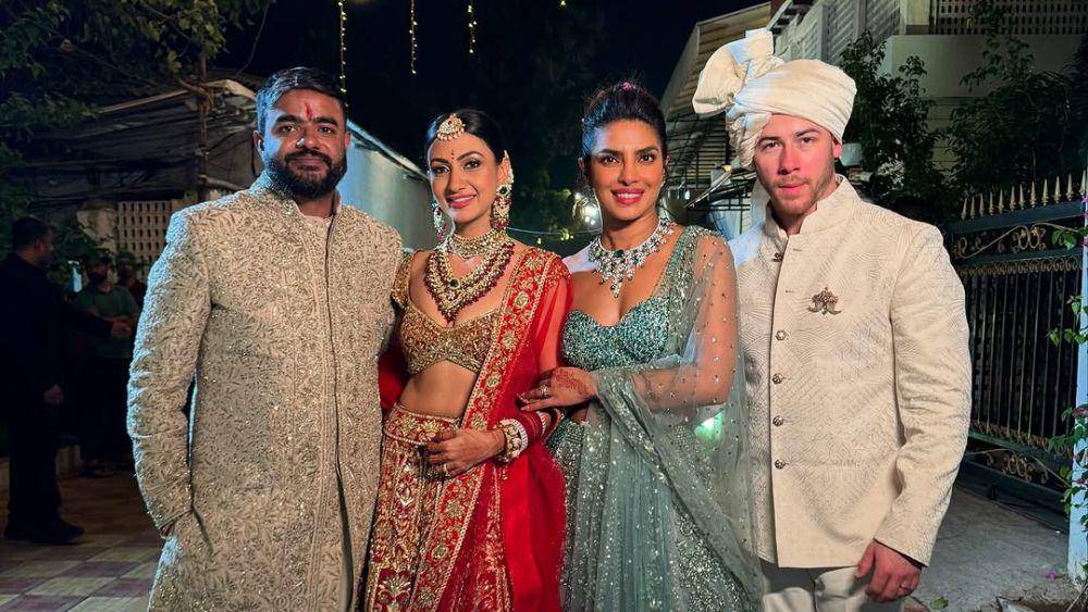 pernikahan Neelam Upadhyaya (instagram.com/priyankachopra)