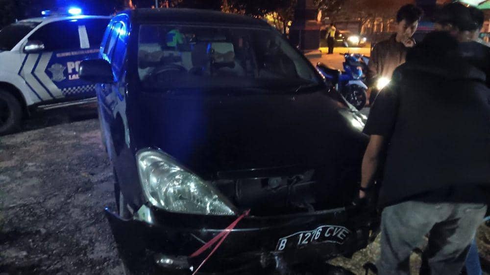 kecelakaan maut ini terjadi di Jalan Lintas Barat Sumatera, tepatnya di persimpangan Pasar Gadingrejo, Pringsewu, Lampung, Minggu (9/2/2025). (Dok. Polres Pringsewu).
