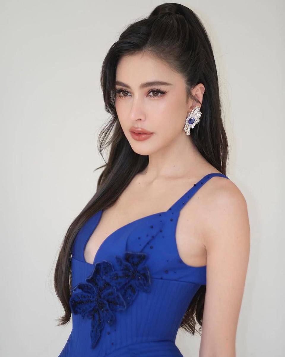 potret ide gaya rambut dewasa yang elegan ala Sririta Jensen (instagram.com/sriritajensen)