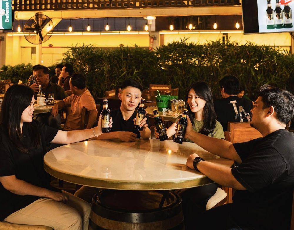 Suasana di Healy Mac's Medan menjadi salah satu tempat nongkrong favorit (Dok. Istimewa)