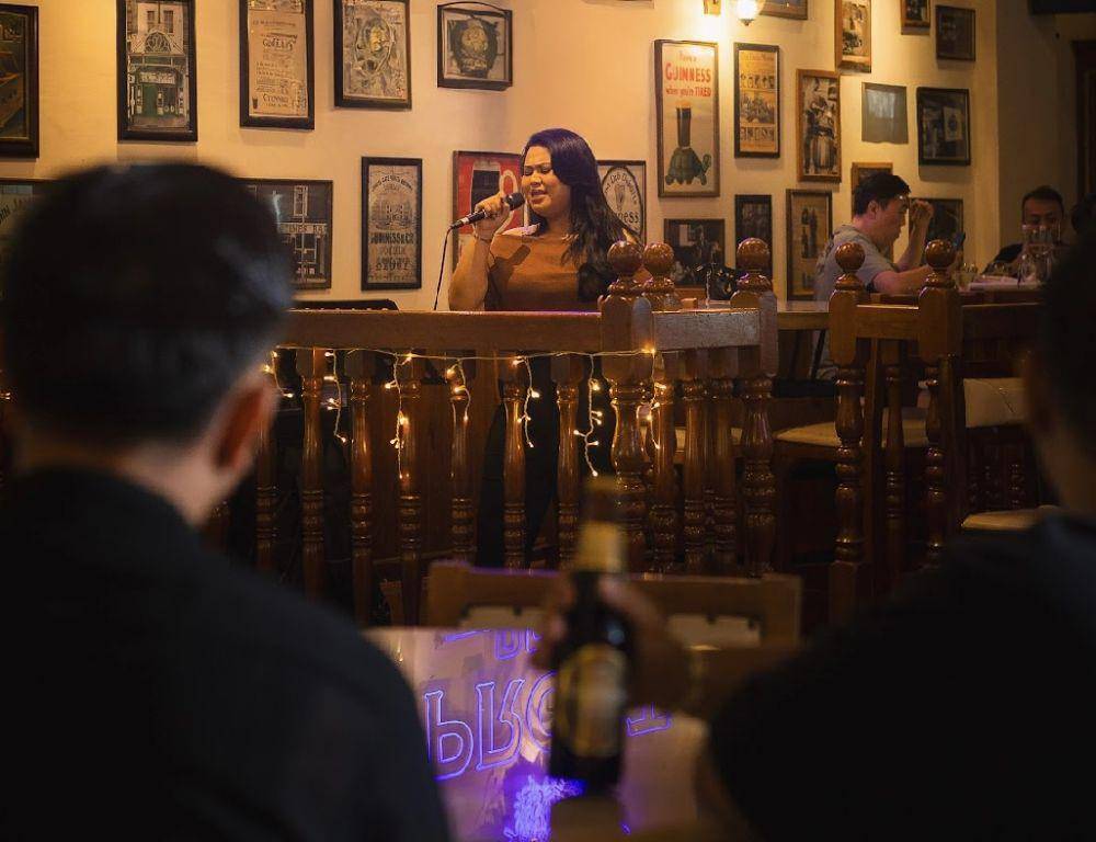 Suasana di Healy Mac's Medan menjadi salah satu tempat nongkrong favorit (Dok. Istimewa)
