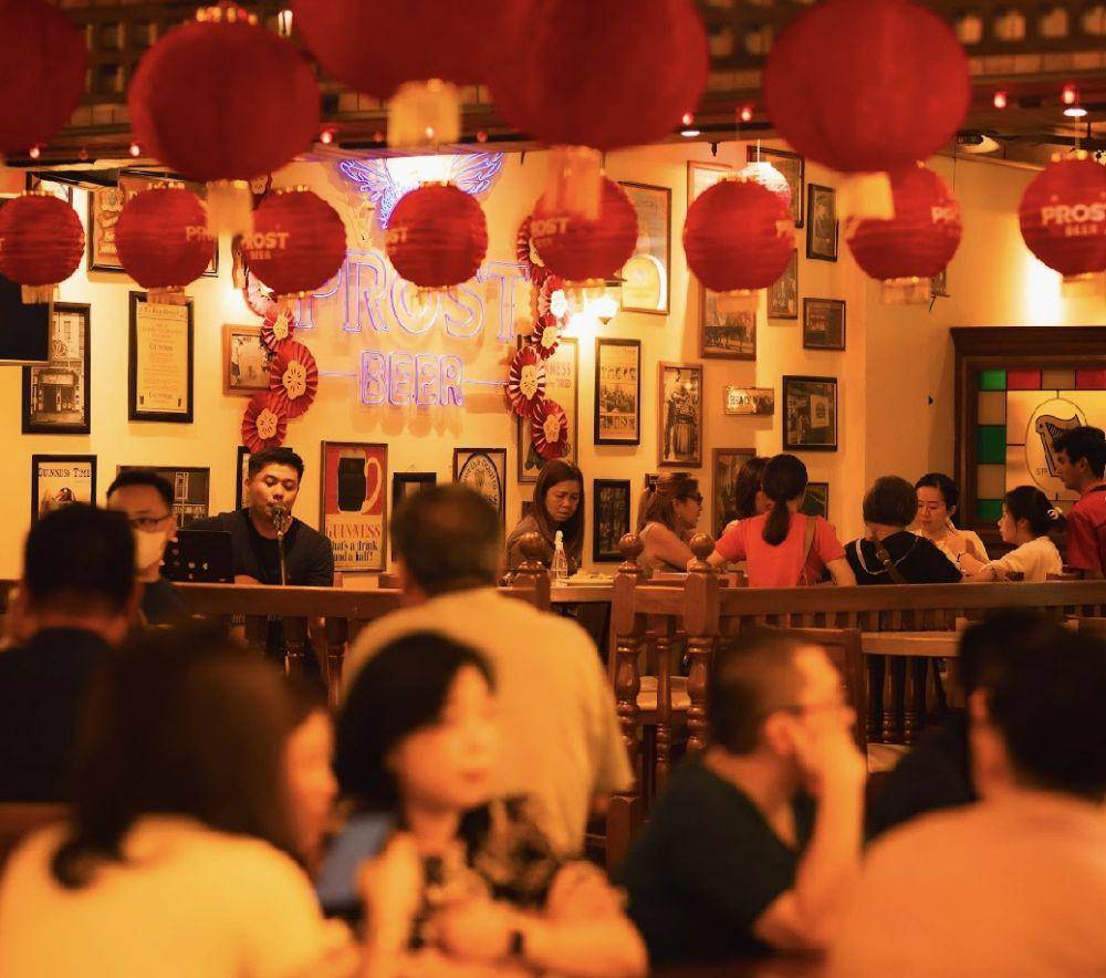 Suasana di Healy Mac's Medan menjadi salah satu tempat nongkrong favorit (Dok. Istimewa)