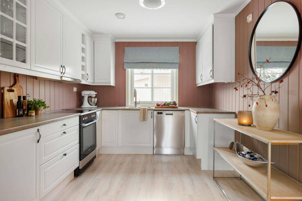 Ilustrasi dapur berwarna soft pink (unsplash.com/Lisa Anna)
