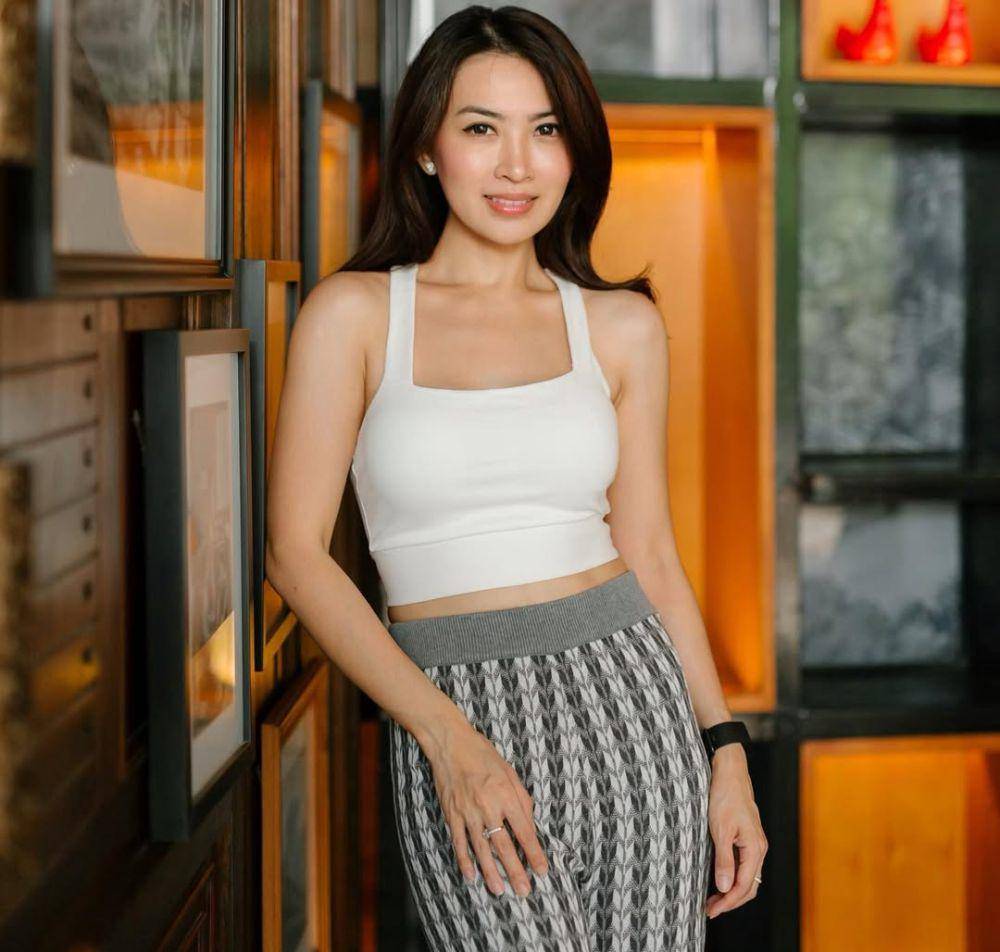 Gaya makeup Lina Priscilla (instagram.com/linapriscilla)