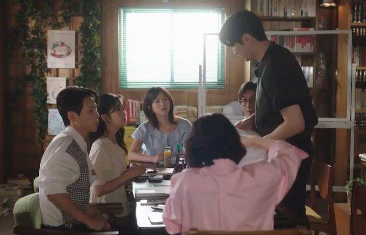 still cut drama Korea Love Scout (youtube.com/@SBSdrama.official)