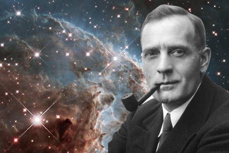 Studio Portrait of Edwin Powell Hubble, with image from the Hubble Space Telescope as background (https://www.historyhit.com/facts-about-edwin-hubble/?hl=id-ID)