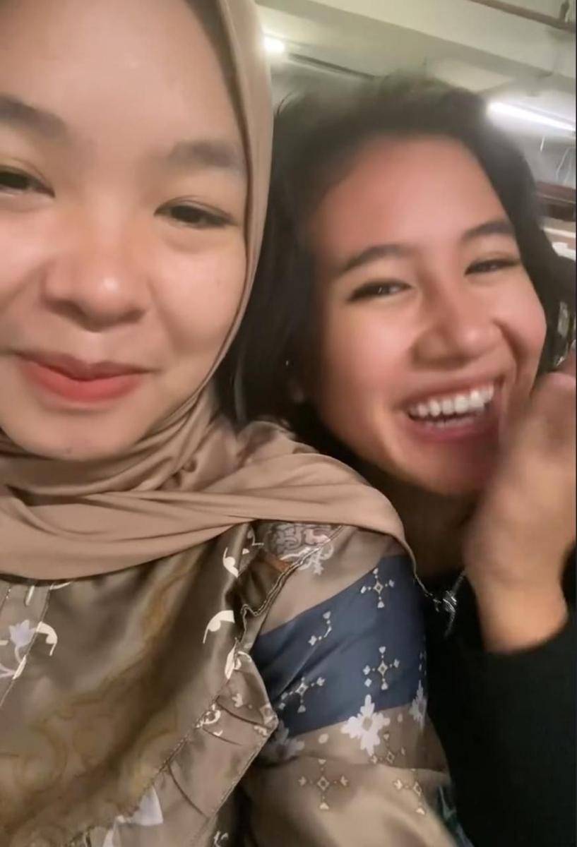 Shenina dan Angga dengan keluarga (instagram.com/dinda_yunarmi)