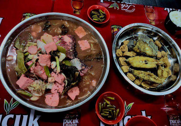 Sop Gurame Merah Atay, Jakarta (google.com/maps/yuli linda)