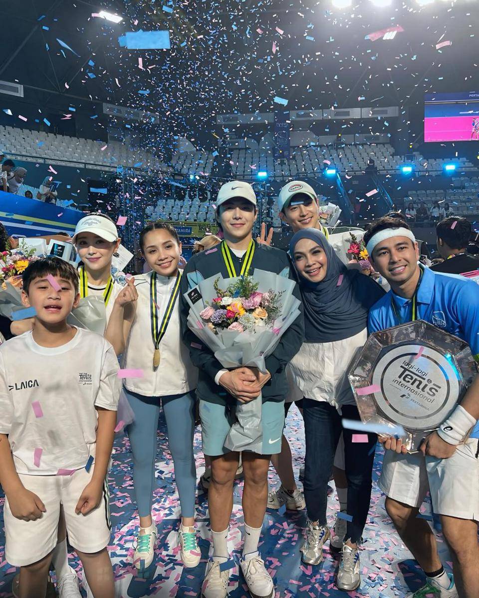 artis nonton Lagi-lagi Tenis Internasional (Instagram.com/rieta_amilia)