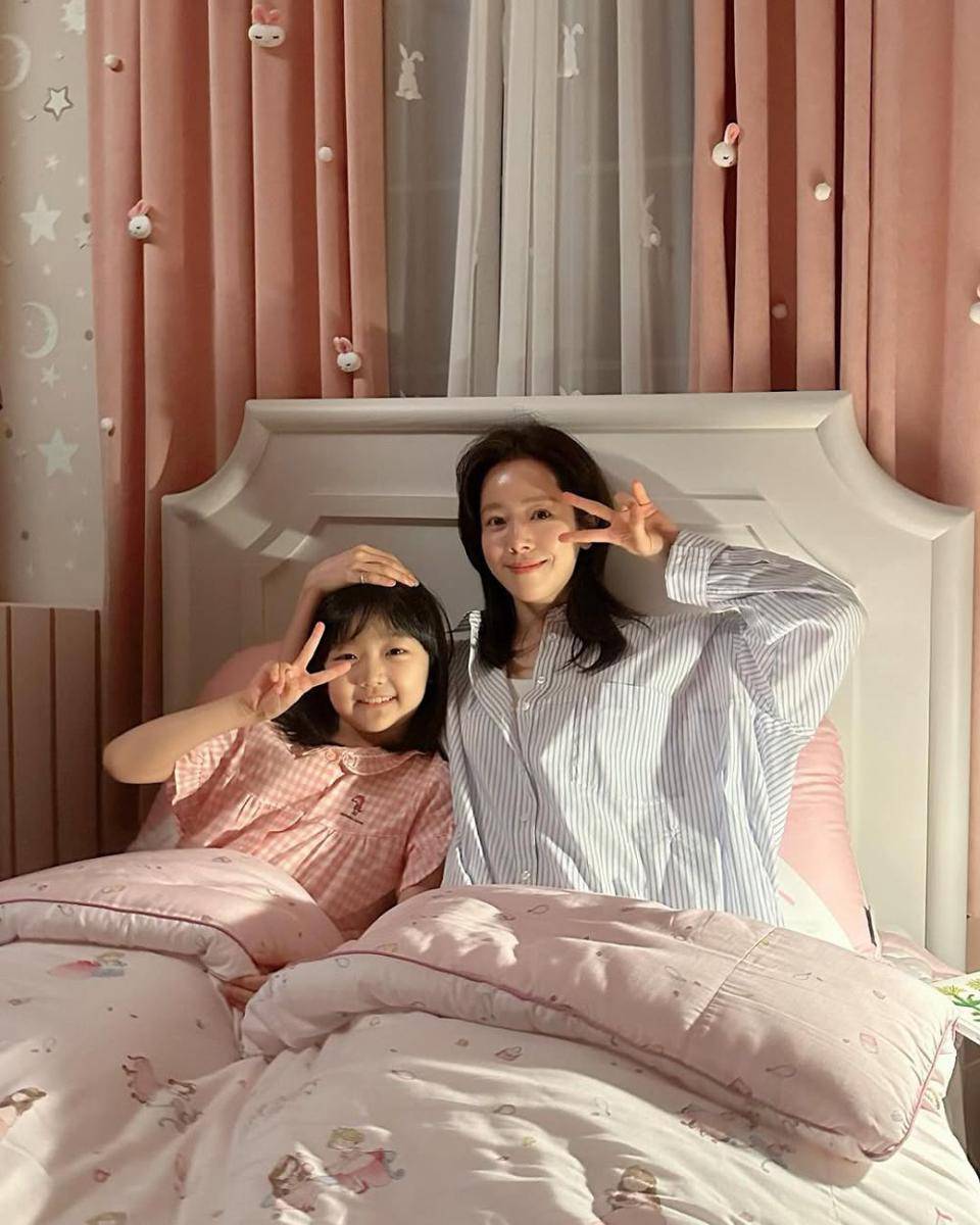momen akrab Han Ji Min dan Ki So Yu (instagram.com/roma.emo)