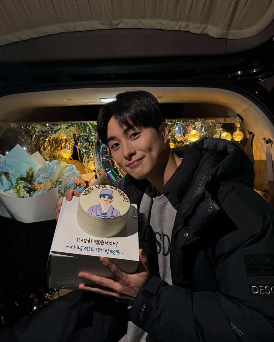 potret syuting terakhir cast Check In Hanyang (instagram.com/jrjswn)