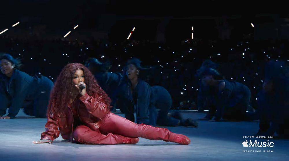 Penampilan SZA di Super Bowl Halftime (YouTube.com/NFL)