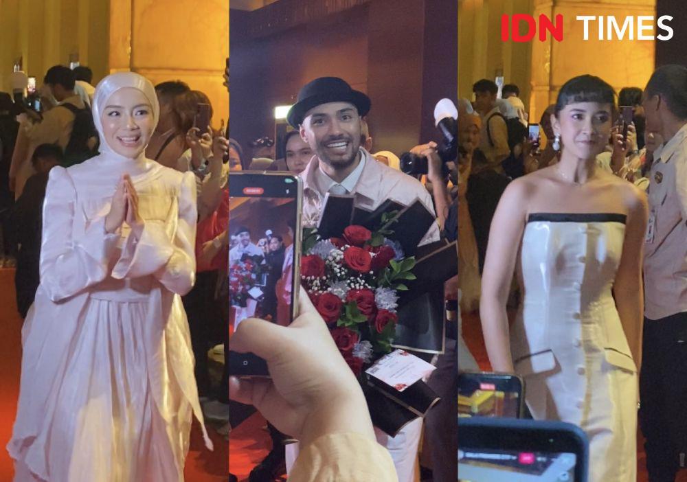 8 Potret Red Carpet Artis Pemeran Film Cinta Tak Pernah Tepat Waktu
