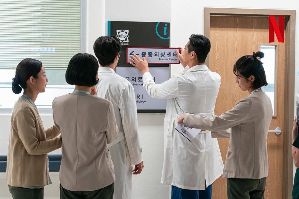 5 Pelajaran Hidup Inspiratif Drakor The Trauma Code: Heroes on Call