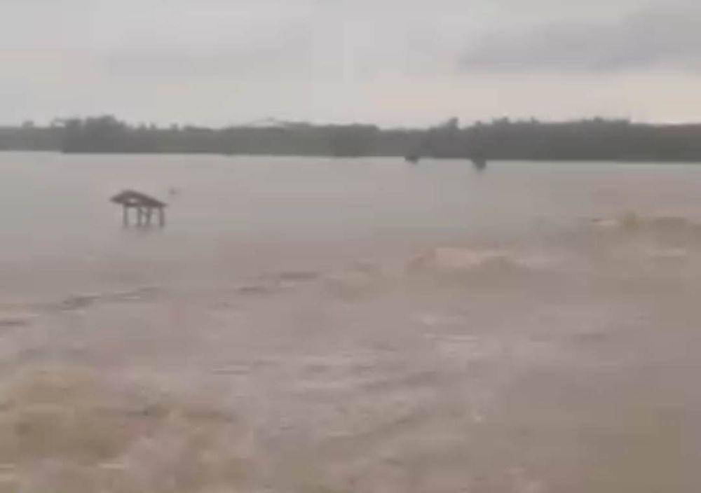 Banjir hebat melanda wilayah Kecamatan Palas, Lampung Selatan. (IDN Times/Istimewa).