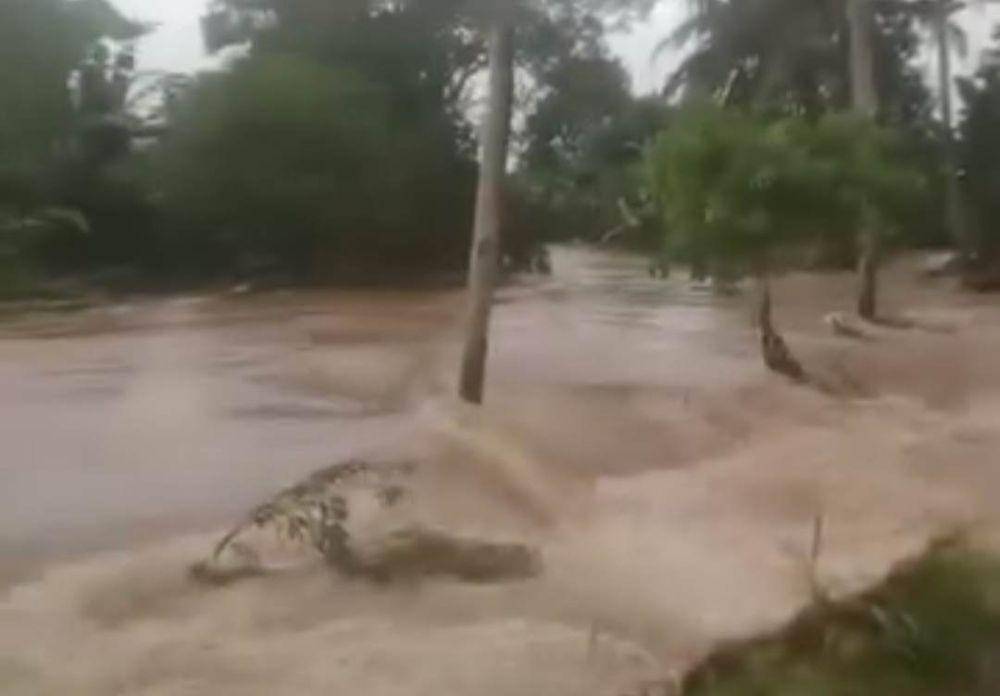 Banjir hebat melanda wilayah Kecamatan Palas, Lampung Selatan. (IDN Times/Istimewa).