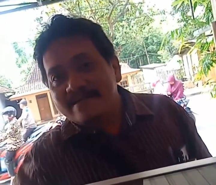 Tangkapan layar vidio akun Facebook Wahyu Chris terduga pelaku penipuan. IDN Times/ Istimewa.
