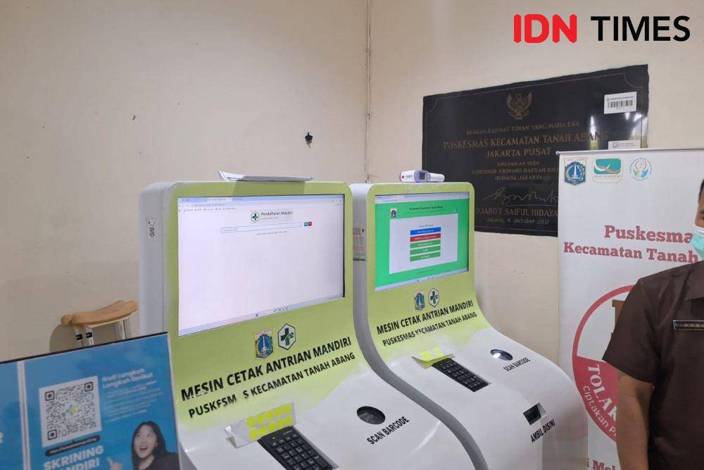 Suasana hari pertama pelaksanaan program Cek Kesehatan Gratis (CKG), salah satunya di Puskesmas Tanah Abang, Senin (10/2/2025) (IDN Times/Lia Hutasoit)