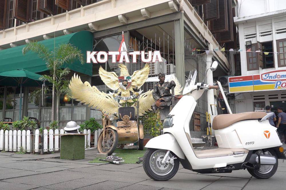 Yadea Velax akan hadir di IIMS 2025 (Yadea)