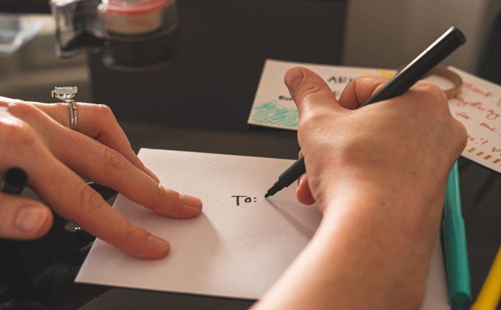Contoh Surat Valentine untuk Guru, Isinya Manis dan Berkesan