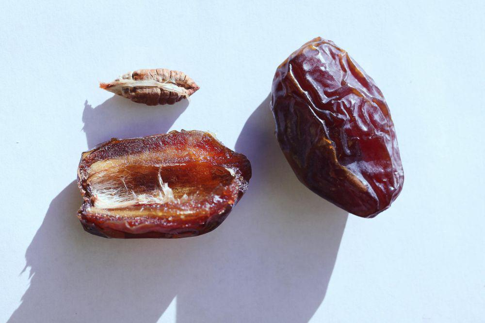 Cara Membuat Kopi dari Biji Kurma, Alternatif Bebas Kafein yang Lezat