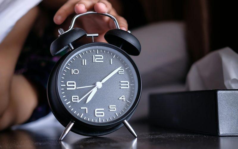 7 Tips Setting Alarm agar Tidak Telat Bangun Sahur