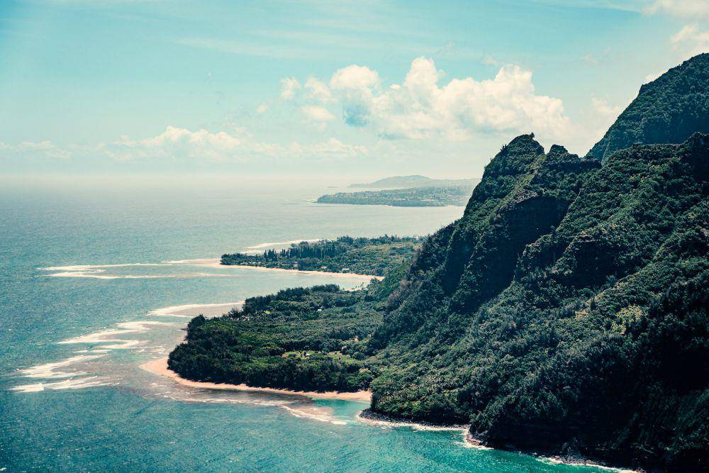 Kauai Island (unsplash.com/Sebastian Coman Travel)