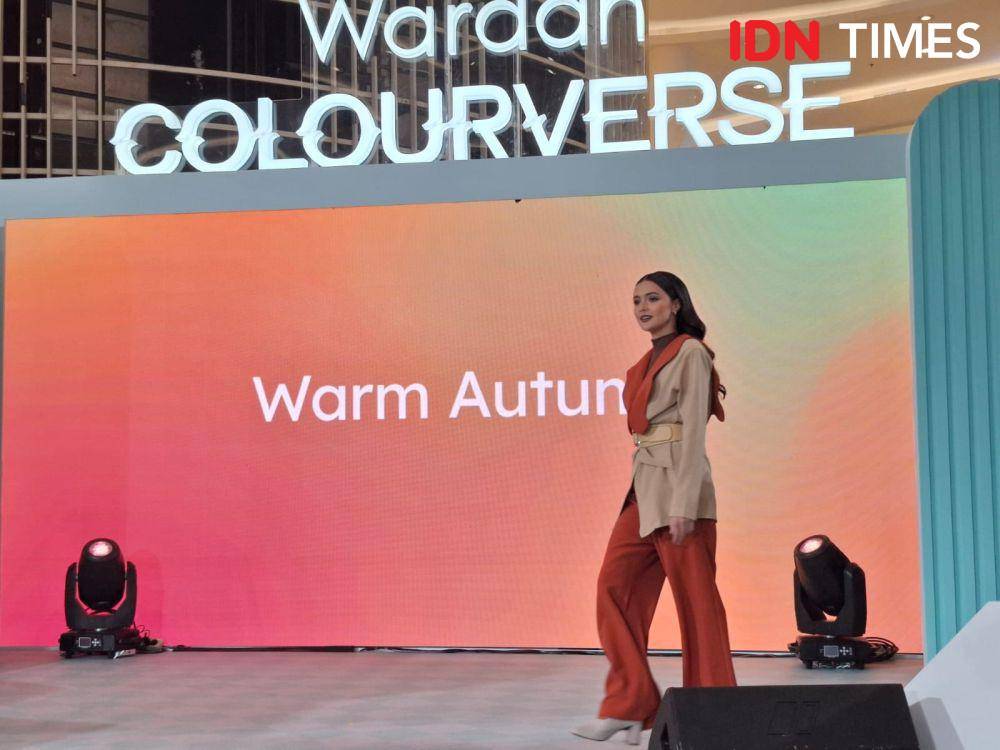 Wardah Colourverse di Senayan City pada Jumat (7/2/2025). (IDN Times/Adyaning Raras)
