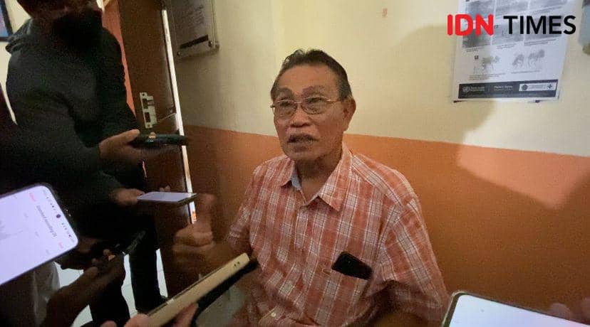 Wayan Sudina mencoba program cek kesehatan gratis di Puskesmas I Denpasar Utara. (IDN Times/Yuko Utami)