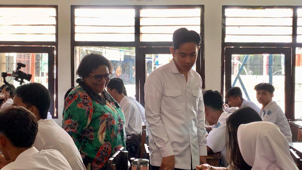 Wapres Gibran Tinjau MBG di Surabaya, Menu Nasi Diganti Ubi