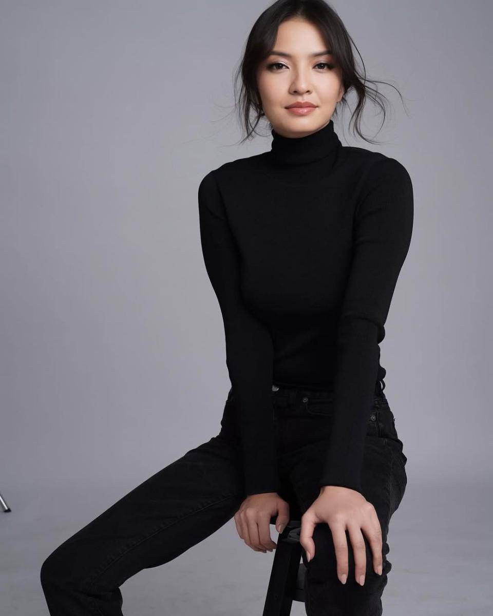 referensi daily outfit ala Raline Shah (instagram.com/ralineshah)