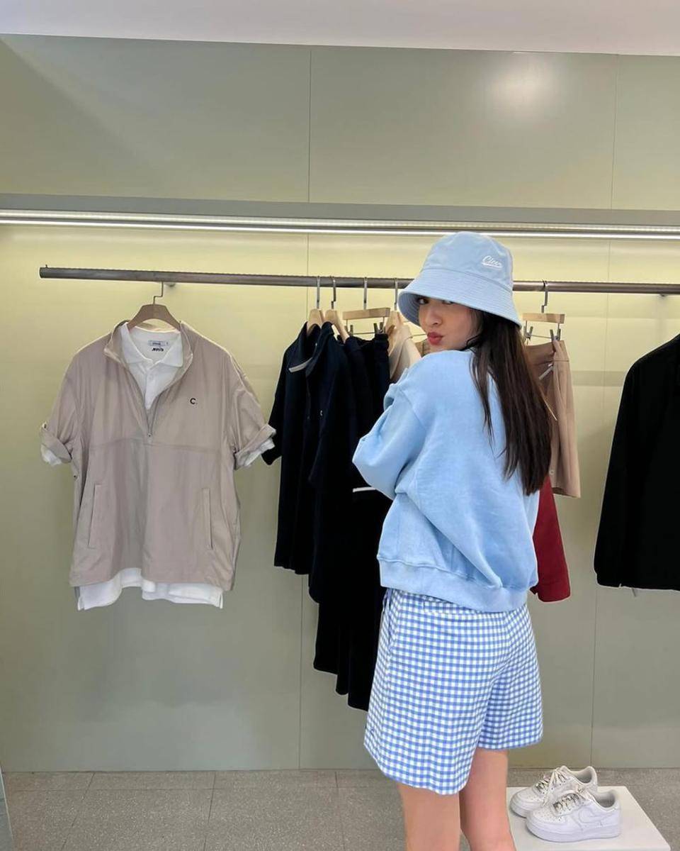 referensi daily outfit ala Raline Shah (instagram.com/ralineshah)