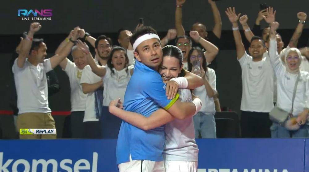 momen emosional Raffi, Nia Ramadhani, dan Nagita saat tenis (youtube.com/Rans Entertainment)