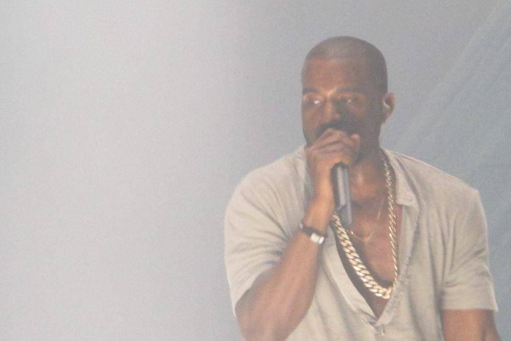 Kanye West manggung di Verizon Center pada 21 November 2013 di Washington, D.C. dalam The Yeezus Tour. (commons.wikimedia.org/Peter Hutchins)
