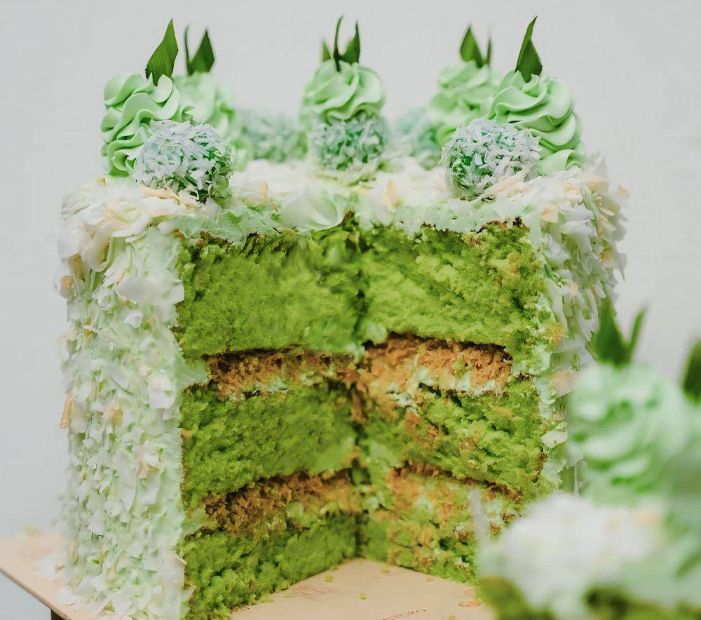 klepon cake Mamitoko (instagram.com/mamitoko_store)