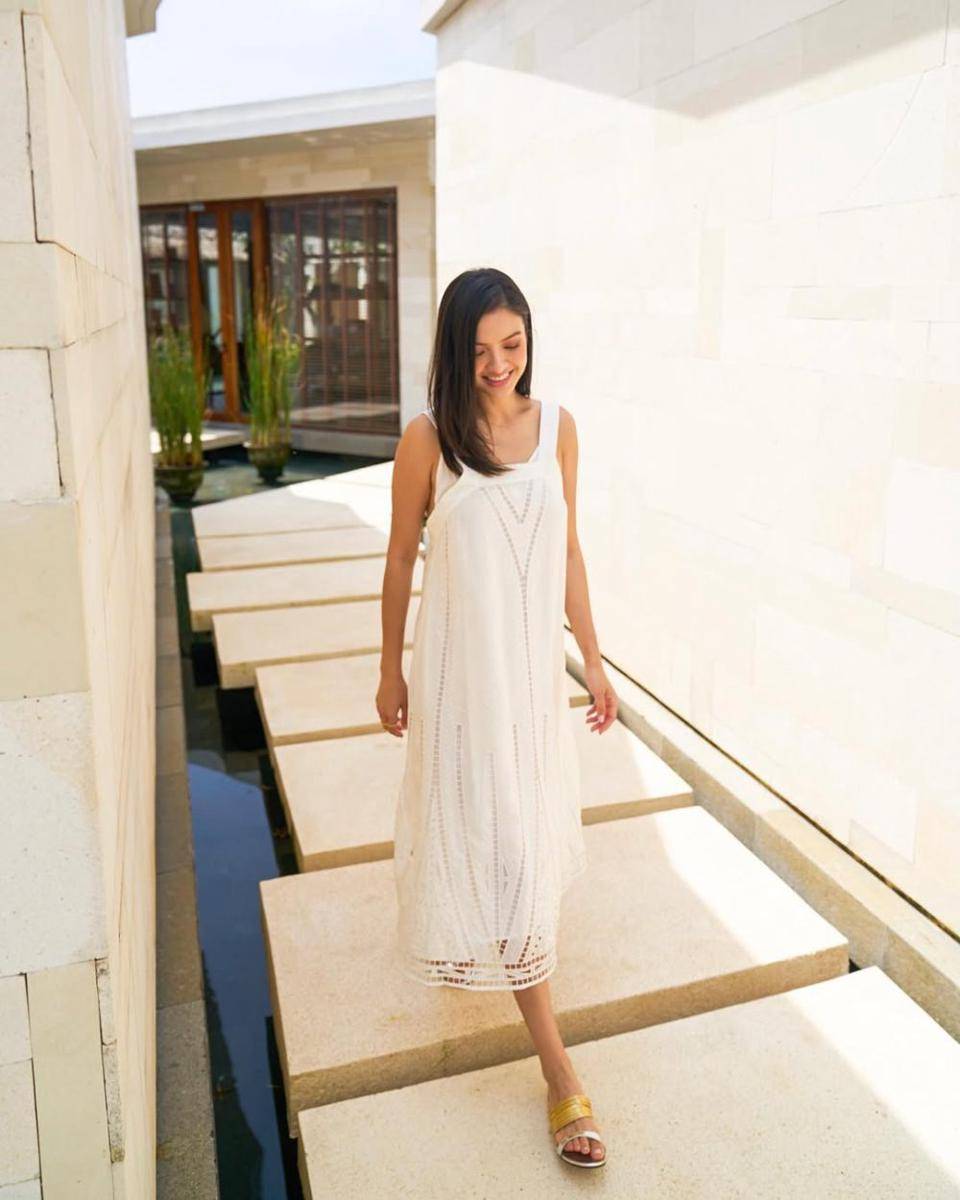 referensi daily outfit ala Raline Shah (instagram.com/ralineshah)