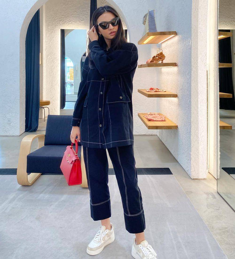 referensi daily outfit ala Raline Shah (instagram.com/ralineshah)